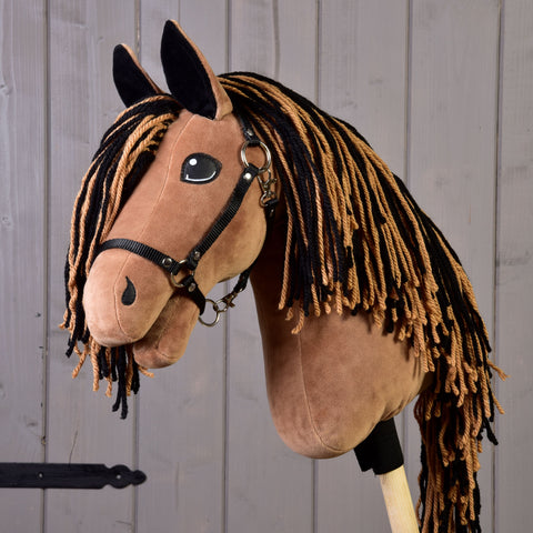 Hobby Horse Rashid with black halter (size M)