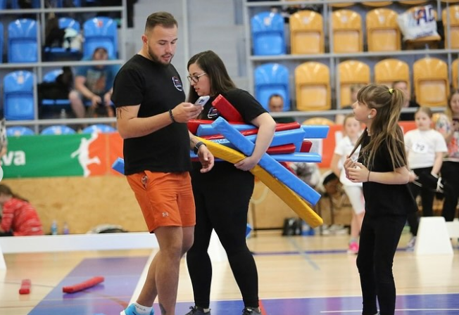 Denny – Trainer and Referee in Hobby Horsing