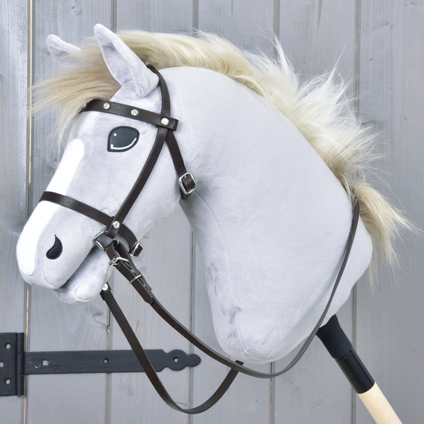 Complete brown bridle with diamonds from leatherette