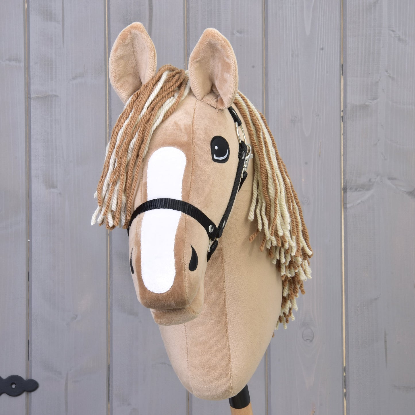 Hobby Horse Bren with Black Halter