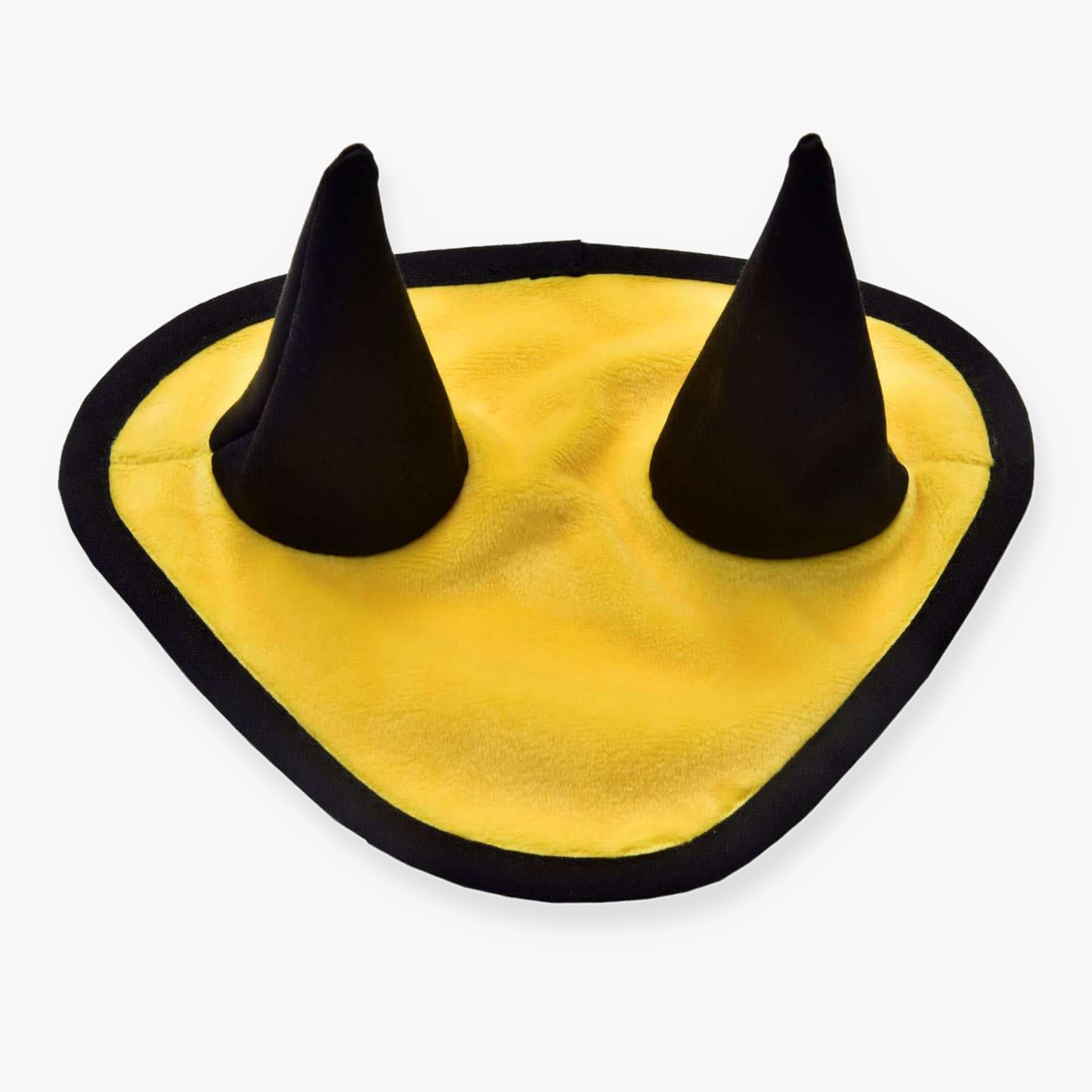 The Hobby Horse LarDen Ear bonnet Yellow (size M) features a soft, triangular yellow design with black-trimmed, upright cone-shaped ears. Ideal as a hobby horse ear bonnet or costume accessory, it also offers light insect protection.