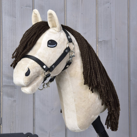 Hobby Horse Frederik LD with black halter