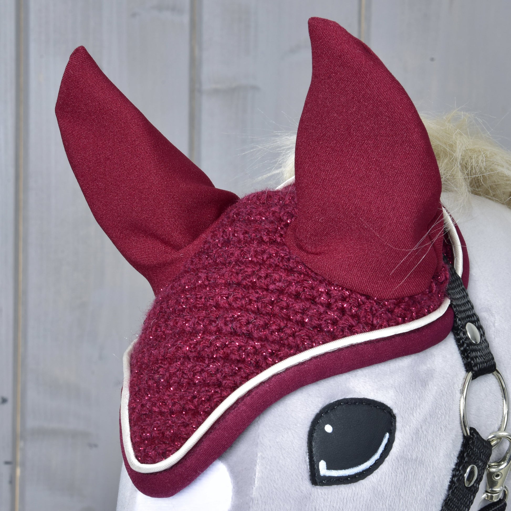 Ear bonnet crocheted Lux Maroon