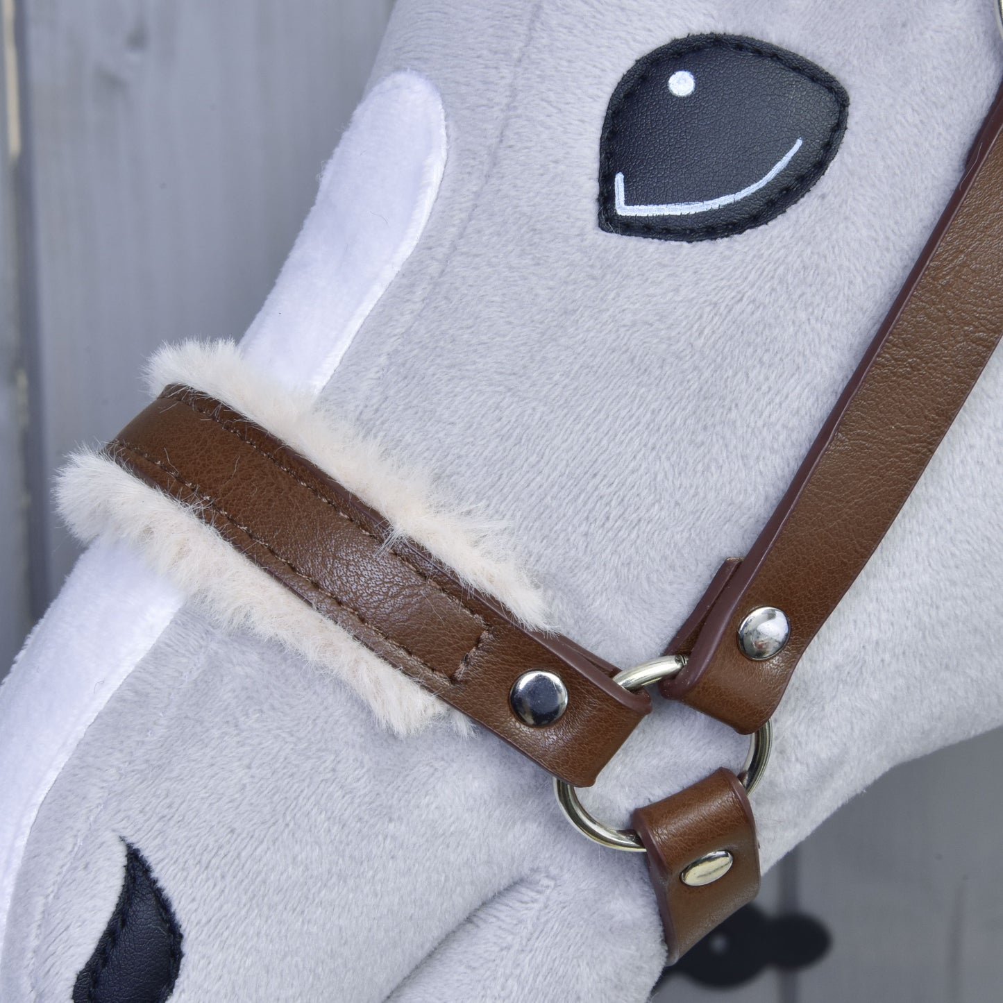 Halter with fur - leatherette Walnut